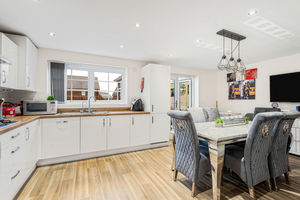 Kitchen/Diner- click for photo gallery